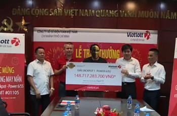 Mua vé s.ố Vietlott chỉ 20.000 đồng, một người ở TP HCM tr.úng g.iải gần 149 tỉ đồng