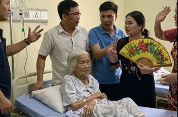 Tôi gục ngã khi nghe các con nói: ‘Mẹ bệnh thì cứ chia ngày nuôi như chia ca làm việc!’, sáng hôm sau tôi liền đưa ra quyết định…