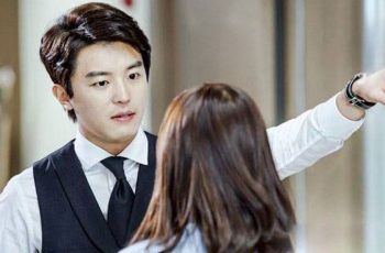 Chồng đuổi vợ mới sinh 3 ra khỏi nhà vì con hoàn toàn không giống mình, 10 năm sau điều bất ngờ đến … Chồng đuổi vợ mới sinh 3 ra khỏi nhà vì con hoàn toàn không giống mình, 10 năm sau điều bất ngờ đến …