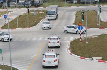 Mẹo thi bằng lái xe ôtô đỗ 100% ngay lần đầu tiên: Áp dụng ngay kẻo lỡ