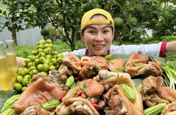 Quản lý của TikToker ăn 15 kg lòng xe điếu: ‘Sức khỏe Nga Sumo vẫn ổn’ Quản lý của TikToker ăn 15 kg lòng xe điếu: ‘Sức khỏe Nga Sumo vẫn ổn’