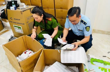 Công an Hà Nội triệt phá chuyên án hơn 100 tấn thực phẩm chức năng, thiết bị y tế giả do “dược sĩ Tiến” tự điều chế