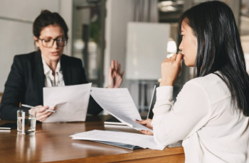 Chồng mất để lại sổ tiết kiệm 6 tỷ, vợ đi rút tiền thì ngân hàng nói: ‘Chị không có quyền rút tiền’