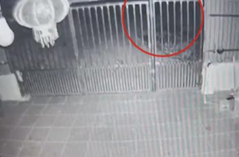 Danh tính người đi xe máy lao xuống ‘hố tử thần’ sâu 10m