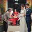 Cụ bà ăn mày đứng nép bên cạnh đám cưới chỉ để xin 1 cốc nước lọc, ai ngờ cô dâu…
