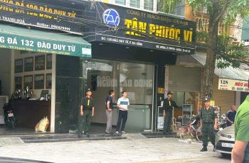 Khám xét nhà trùm giang hồ cộm cán Vi “ngộ” ở Thanh Hóa