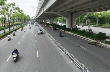 Lắp rào chắn, phân làn ô tô riêng trên 2 đường Phạm Văn Đồng, Võ Chí Công – Hà Nội