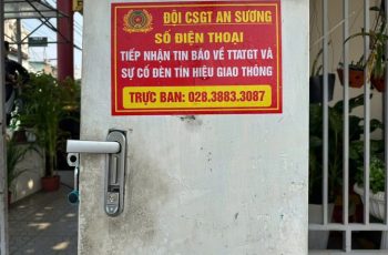 Gặp đèn giao thông bị lỗi, nên đi tiếp hay dừng lại?