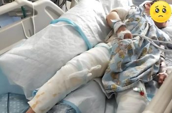Mẹ đi vắng ít phút, con gái 5 tuổi trông em 3 tuổi, lúc mẹ về thấy cảnh tượng kinh hoàng