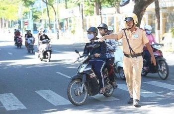 Từ nay: Đi xe máy sẽ bị phạt đến 10 triệu, tước GPLX nếu vi phạm lỗi phổ biến nhiều người mắc phải