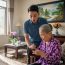 Mẹ vợ ở quê lên chơi mấy hôm đã tự ý lén mở ví mình, con rể giả vờ không biết, hôm sau xấu hổ khi nghe bà nói