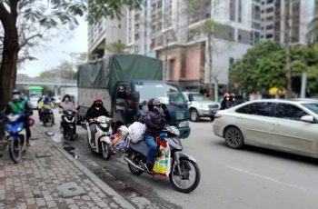 Từ nay: Xe máy trên 12 năm sẽ phải kiểm định khí thải mỗi năm 1 lần, xem xe nhà bạn đến hạn chưa không là ăn phạt nặng đấy