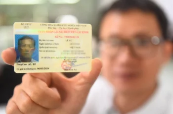 Từ năm 2025 để bằng lái xe quá hạn 1 ngày phải thi lại lý thuyết