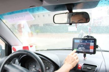 Ô tô không lắp camera hành trình: Chủ phương tiện, lái xe bị xử phạt thế nào?