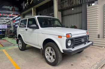 Cận cảnh Lada Niva Legend tại Việt Nam: Xe Nga đã xong đăng kiểm, SUV 2 cầu, nhìn cũ nhưng động cơ chuẩn Euro 5, giá dự kiến 390 triệu đồng, có thể bán ngay tháng sau