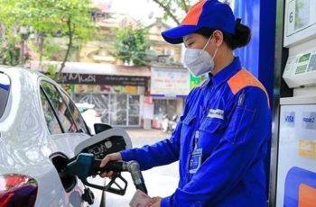 Giá xăng giảm mạnh, xuống dưới 20.000 đồng một lít