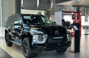 Giá lăn bánh Mitsubishi Pajero Sport rẻ ‘chạm đáy’, ‘ăn thua đủ’ với Ford Everest và Toyota Fortuner