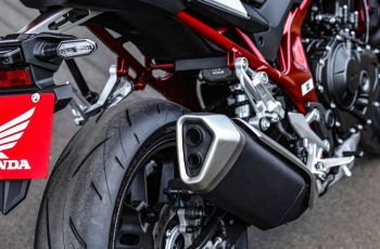 Honda chính thức ra mắt ‘huyền thoại côn tay’ mới ‘chất’ hơn Winner R và Yamaha Exciter, giá hấp dẫn Honda chính thức ra mắt ‘huyền thoại côn tay’ mới ‘chất’ hơn Winner R và Yamaha Exciter, giá hấp dẫn