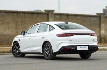 BYD ‘tất tay’ với mẫu sedan hybrid giá chỉ 357 triệu, xăng ăn như ngửi với 2,29L/100km, thiết kế đẳng cấp xe sang