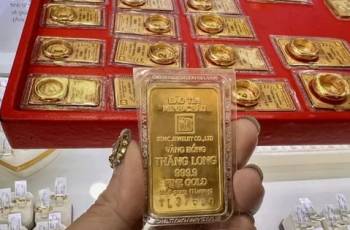 Sáng 5/11: Giá vàng miếng SJC, vàng nhẫn đồng loạt giảm mạnh Sáng 5/11: Giá vàng miếng SJC, vàng nhẫn đồng loạt giảm mạnh