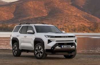 Toyota Fortuner đời mới hé lộ: Ngoại hình mới đầy cơ bắp, tham vọng đòi lại ngôi vương SUV 7 chỗ?