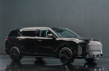 Lạc Hồng 900 LX – Chiếc xe đưa di sản Việt vào ngôn ngữ thiết kế hiện đại Lạc Hồng 900 LX – Chiếc xe đưa di sản Việt vào ngôn ngữ thiết kế hiện đại