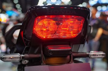 Honda chính thức ra mắt ‘huyền thoại côn tay’ mới xịn hơn Winner R: Đẳng cấp vượt thời gian, giá mềm