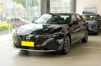 Nissan trình làng sedan tham vọng ‘đoạt ngôi’ Toyota Camry: Giá hơn 500 triệu đồng, ngập công nghệ