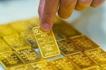 Giá vàng hôm nay 30/11 bất ngờ bứt phá: Loạt thương hiệu đồng loạt nâng trần, thị trường biến động khó lường