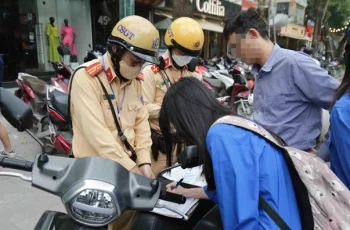 Đi xe trên đường phải đặc biệt lưu ý 2 khung giờ này nếu không muốn bị phạt nặng