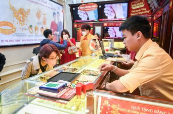 Giá vàng ngày 26/11: Vàng nhẫn SJC tăng 1 triệu đồng/lượng trong khi vàng miếng tăng 500.000 đồng Giá vàng ngày 26/11: Vàng nhẫn SJC tăng 1 triệu đồng/lượng trong khi vàng miếng tăng 500.000 đồng