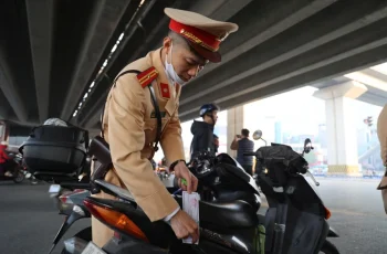 Tài xế thà bỏ xe chứ không nộp phạt, Cục CSGT nêu biện pháp xử lý