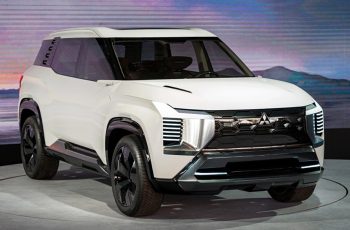 Mitsubishi Destinator ra mắt Việt Nam: Giá từ 739 triệu đồng – thách thức Mazda CX-5, Hyundai Tucson