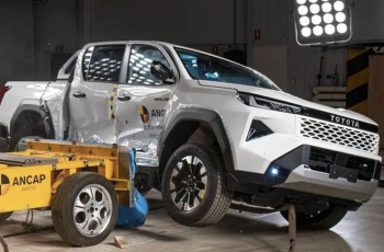Toyota Hilux 2026 đạt 5 sao ANCAP: Bán tải Nhật sẵn sàng về Việt Nam, điểm an toàn gây chú ý Toyota Hilux 2026 đạt 5 sao ANCAP: Bán tải Nhật sẵn sàng về Việt Nam, điểm an toàn gây chú ý