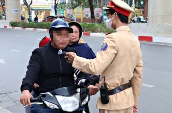 CSGT toàn quốc sẽ đồng loạt kiểm tra nồng độ cồn từ 10 giờ sáng Mùng 1 Tết Nguyên đán Bính Ngọ CSGT toàn quốc sẽ đồng loạt kiểm tra nồng độ cồn từ 10 giờ sáng Mùng 1 Tết Nguyên đán Bính Ngọ