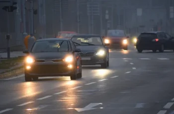 Khung thời gian bắt buộc bật đèn xe Khung thời gian bắt buộc bật đèn xe