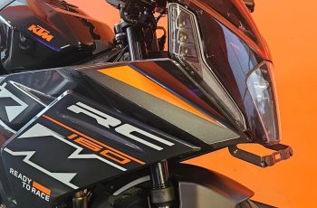 ‘Vua côn tay’ 160cc mới chính thức về đại lý giá 56 triệu đồng: Đại chiến Honda Winner R và Exciter ‘Vua côn tay’ 160cc mới chính thức về đại lý giá 56 triệu đồng: Đại chiến Honda Winner R và Exciter