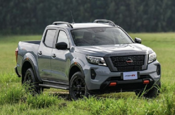 Bán tải giá từ 345 triệu đồng: Có cả máy dầu lẫn máy xăng, tải 2 tấn, khung gầm Nissan Navara Bán tải giá từ 345 triệu đồng: Có cả máy dầu lẫn máy xăng, tải 2 tấn, khung gầm Nissan Navara