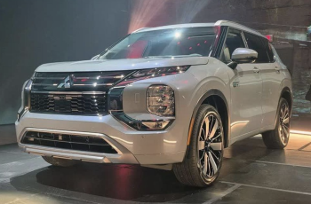 Mitsubishi Outlander PHEV 2026: Tầm hoạt động 690 km, mạnh 248 mã lực, giá từ hơn 950 triệu đồng Mitsubishi Outlander PHEV 2026: Tầm hoạt động 690 km, mạnh 248 mã lực, giá từ hơn 950 triệu đồng