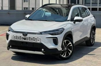 Nhận ưu đãi khủng, giá Toyota Corolla Cross lăn bánh còn cực rẻ giữa tháng 1/2026, đè bẹp Honda HR-V Nhận ưu đãi khủng, giá Toyota Corolla Cross lăn bánh còn cực rẻ giữa tháng 1/2026, đè bẹp Honda HR-V