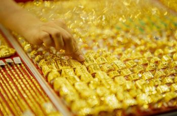 Cập nhật giá vàng chốt phiên 3.1: Ồ ạt sụt giảm Cập nhật giá vàng chốt phiên 3.1: Ồ ạt sụt giảm