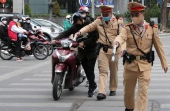 3 loại giấy tờ phải mang theo khi mượn xe để không bị phạt, đó là giấy tờ gì? 3 loại giấy tờ phải mang theo khi mượn xe để không bị phạt, đó là giấy tờ gì?