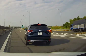 Lùi xe khi đi ‘lố’ đường rẽ: Phạt cao nhất 40 triệu đồng? Lùi xe khi đi ‘lố’ đường rẽ: Phạt cao nhất 40 triệu đồng?